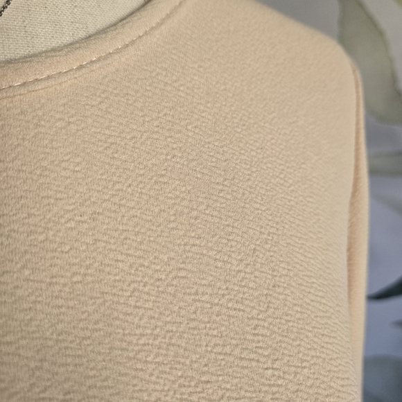 NWOT Chic Slit-Sleeve Mini Dress in Light Khaki sz S - Picture 4 of 6